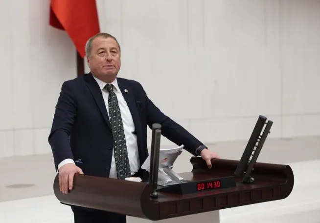Afyonkarahisar Milletvekili Hakan Şeref Olgun, 12 vatandaşın hayatını kaybetmesiyle ilgili duygu dolu bir açıklama yaptı.