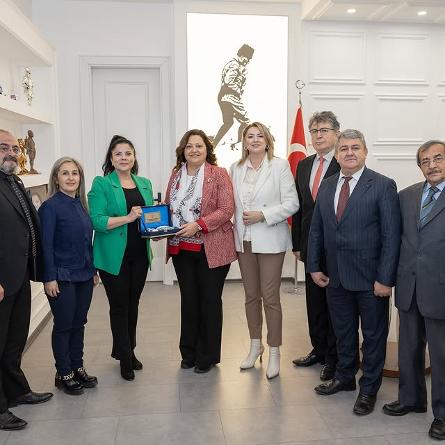 Afyonkarahisar Belediye Başkanı Burcu Köksal'dan Basına Teşekkür