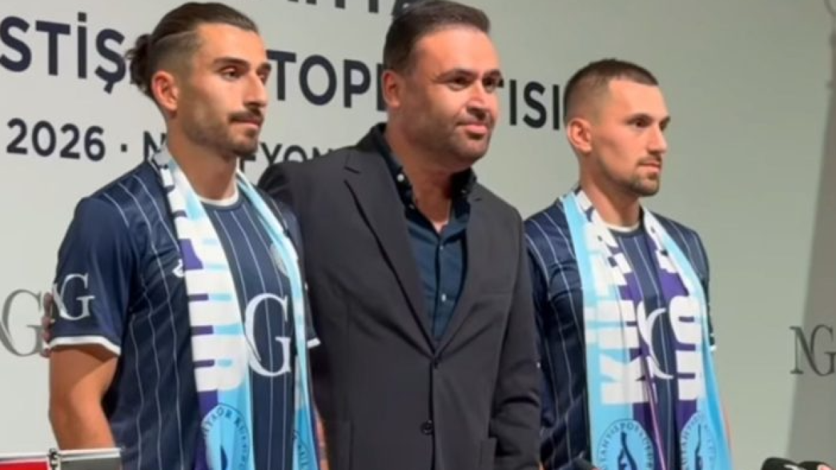 Kütahyaspor’da Çifte Transfer Bombası! İmzalar Basın Önünde Atıldı