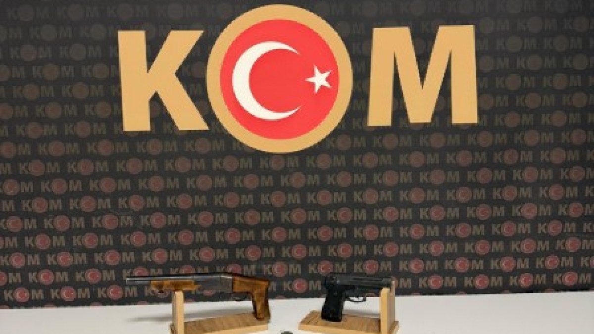 Afyonkarahisar’da Tarihi Eser Kaçakçılığı Operasyonu: 74 Sikke Ele Geçirildi