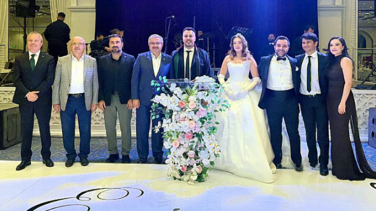 EMİNE VE KADİR’DEN MUTLULUĞA İLK ADIM