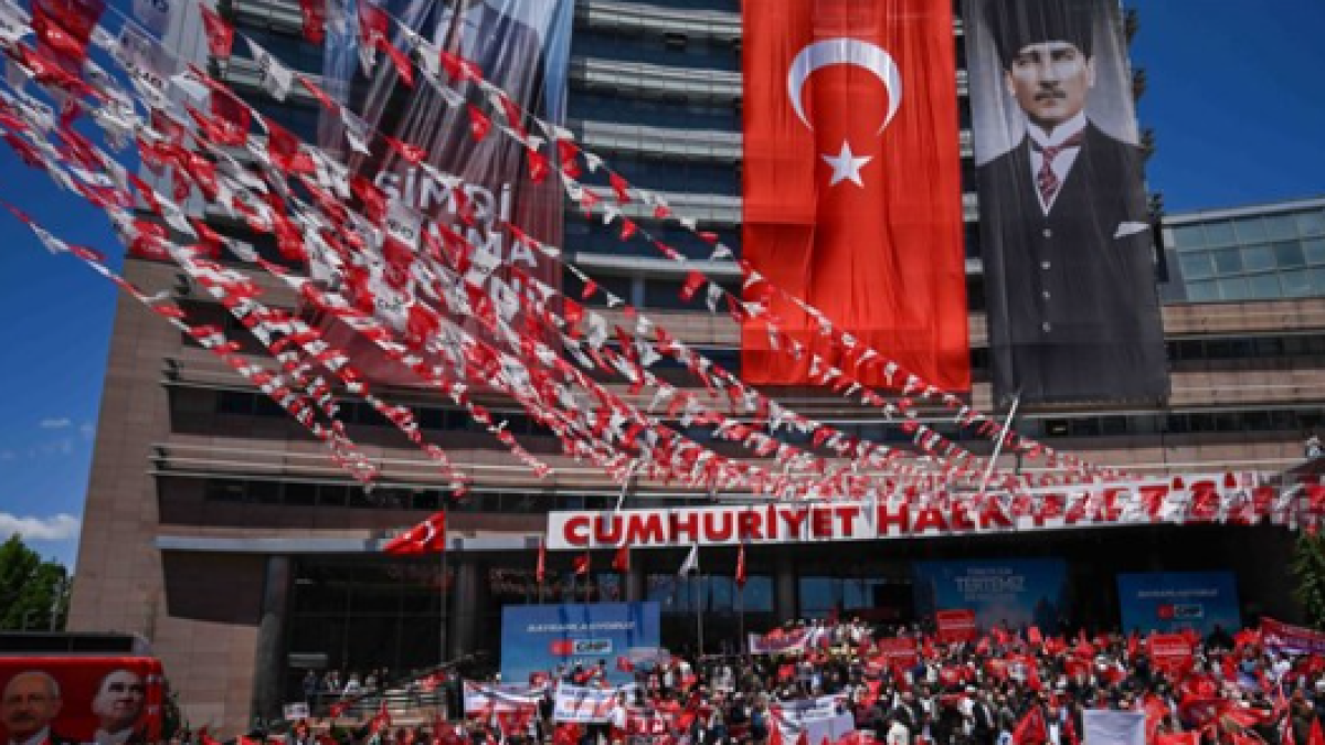 Başka Partiyi Destekledikleri İddia Edilmişti: CHP'de 48 İsmin İlişiği Kesildi