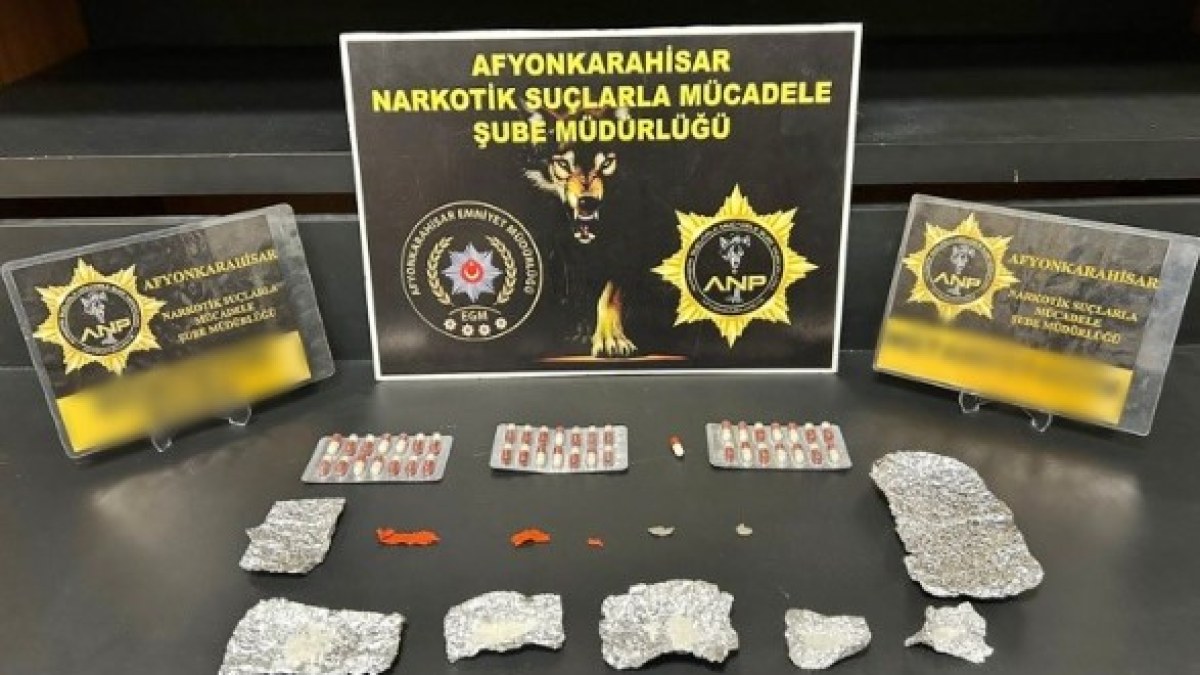 Sokak Satıcılarına Operasyon: Uyuşturucu Maddeler Ele Geçirildi