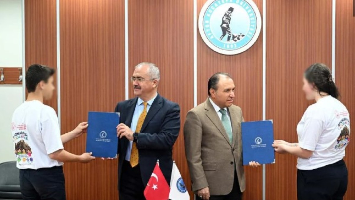 AKÜ ile Afyonkarahisar Aile ve Sosyal Hizmetler İl Müdürlüğü Arasında İş Birliği Protokolü İmzalandı