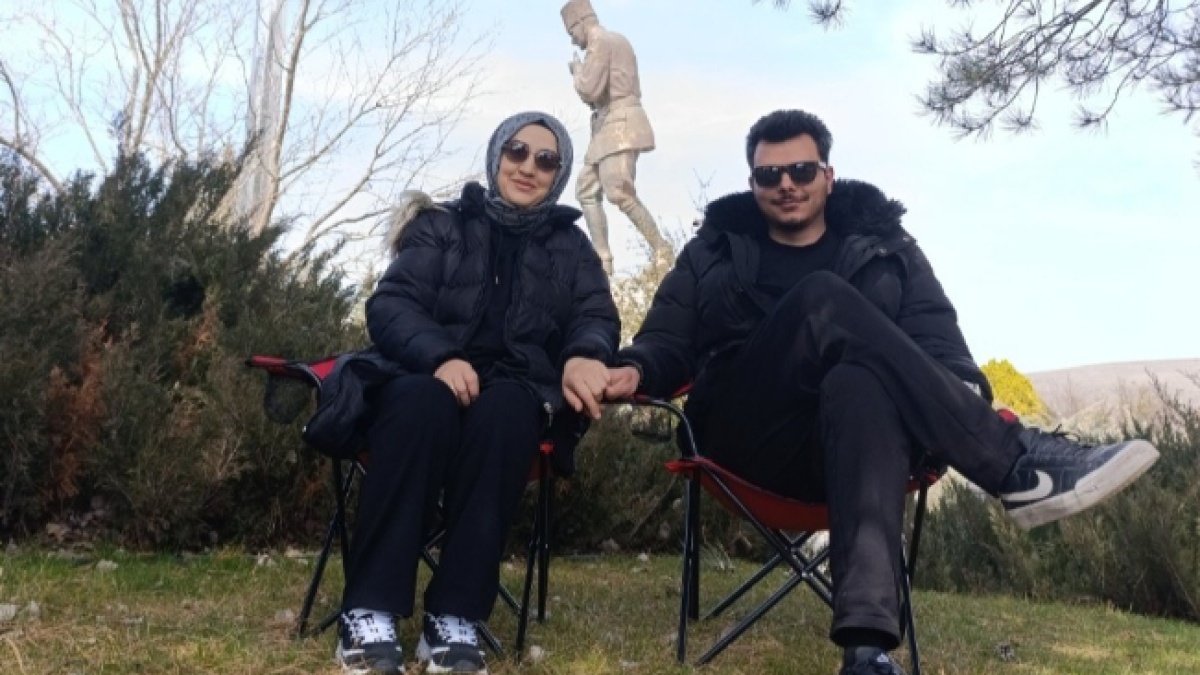 Sosyal Medyanın Yeni Gözdesi Ulusoygiller Afyonkarahisar'ı Dijitalde Temsil Ediyor