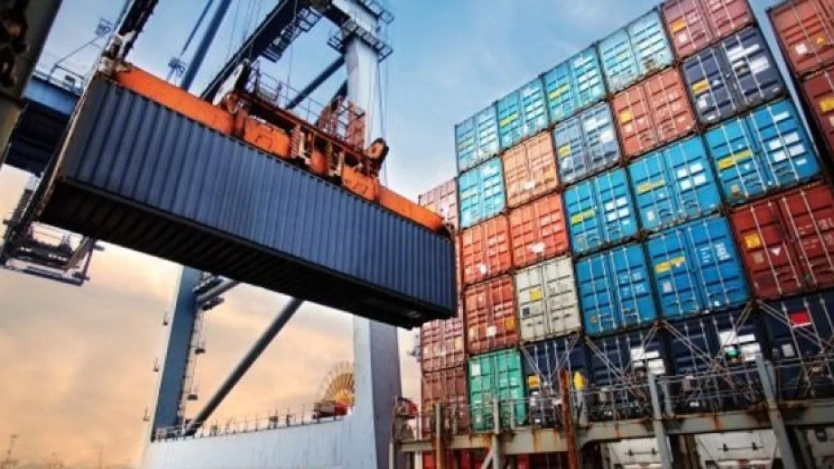 Ege İhracatçı Birlikleri mart ayında 1 milyar 552 milyon dolarlık ihracata imza attı