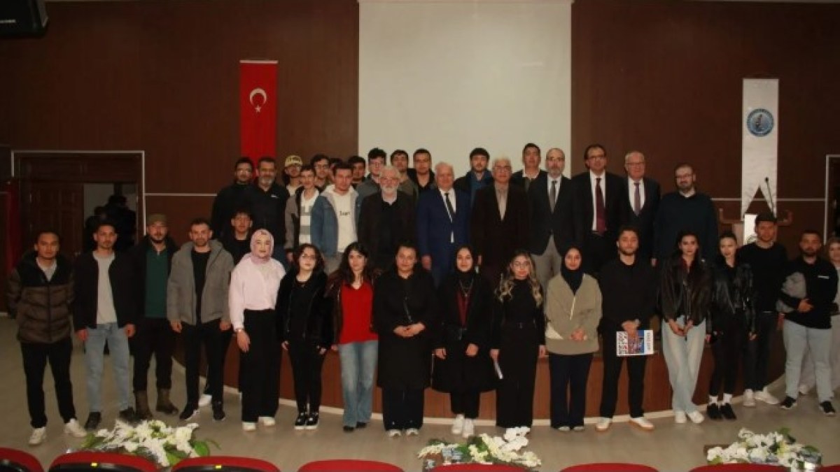 BOLVADİN’DE “GELİŞİM ZİRVESİ” YOĞUN İLGİ GÖRDÜ