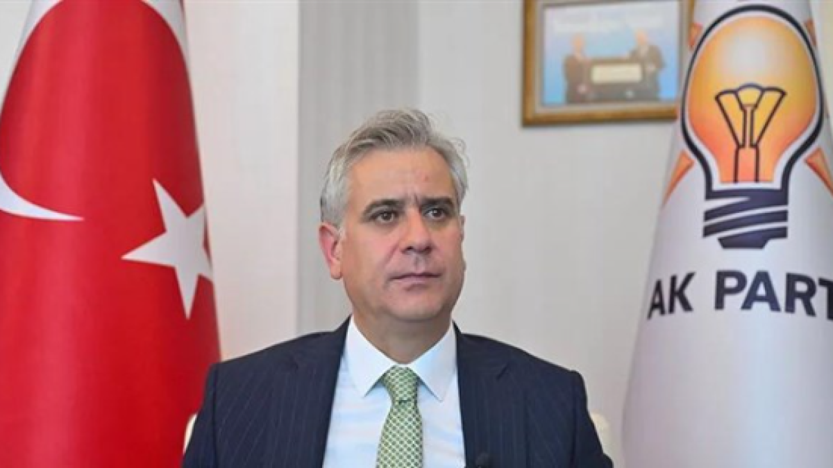 AK Parti'ye Bir Büyükşehir Belediye Başkanı Daha Katılıyor: Sırada Hangi İl Var?
