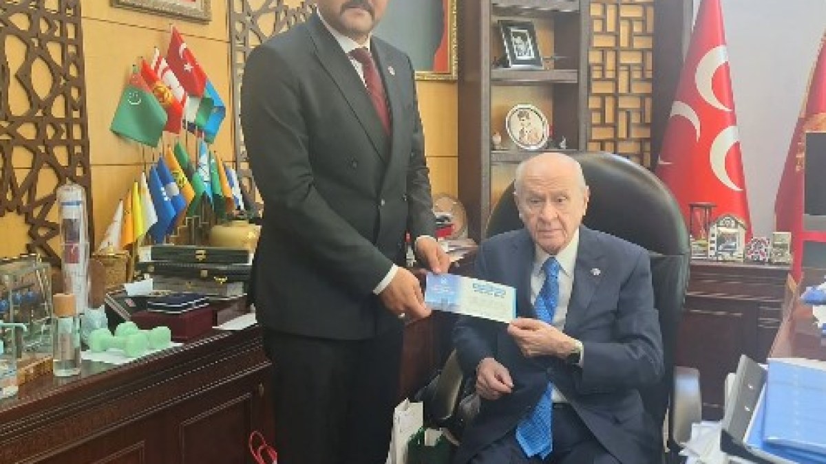 Ülkü Ocakları Başkanı Çetinkaya, Bilge Lider Bahçeli’yi ziyaret etti