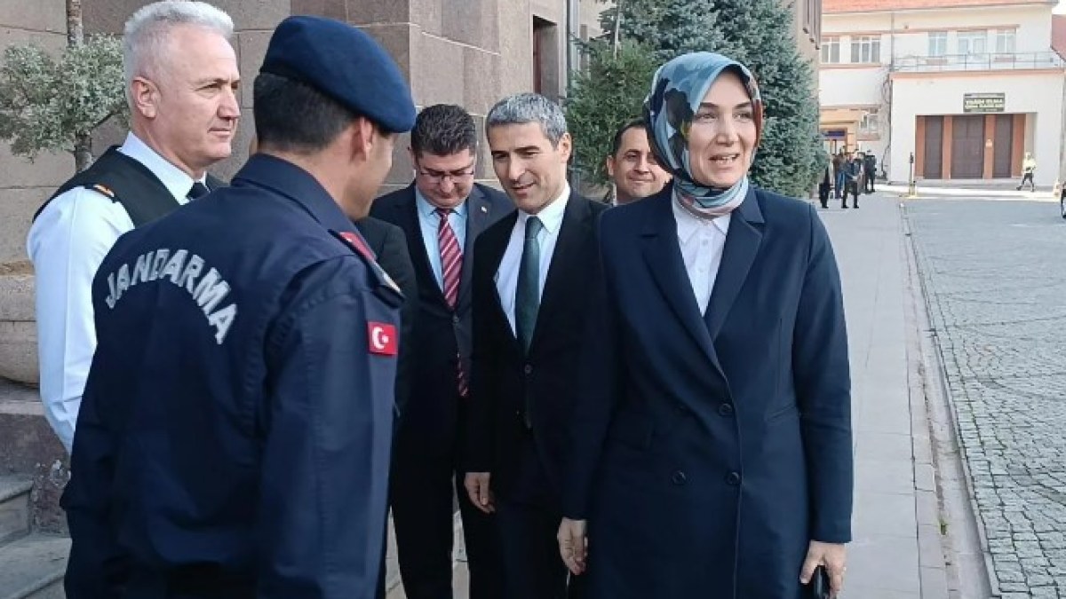 Devlet Ana Bakan Yardımcısı Yiğitbaşı, Vali Aktaş'ı Ziyaret Etti
