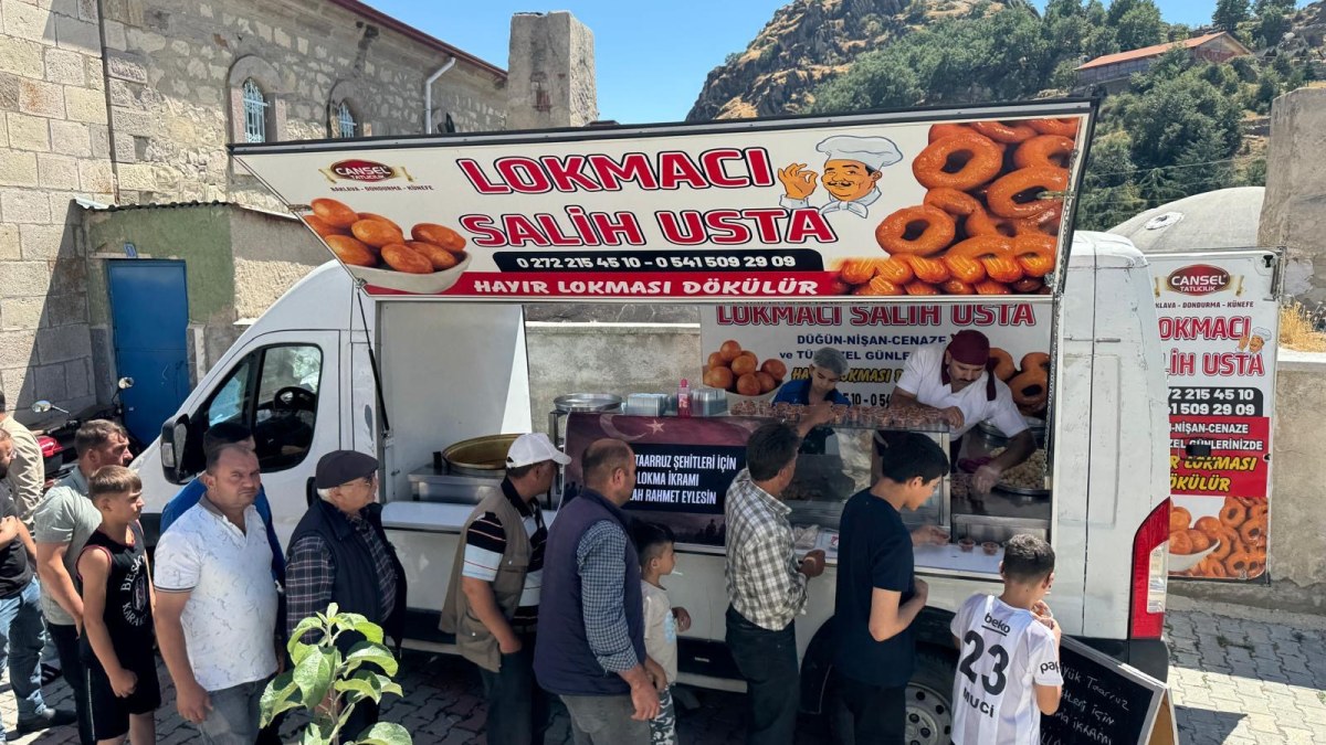 Büyük Taarruz şehitleri için lokma ikramı yapıldı
