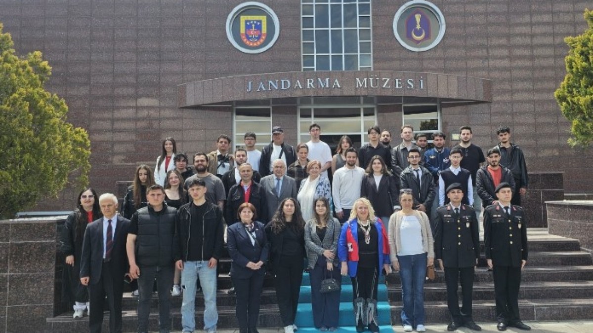 ADD’li gençler, hem gezdi hem öğrendi