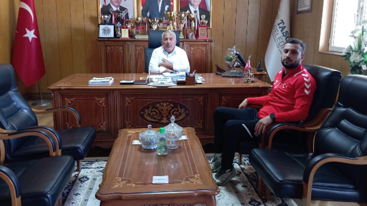 Taşoluk Belediyesi’nden Güreş takımındaki transfer İddialarına sert açıklama