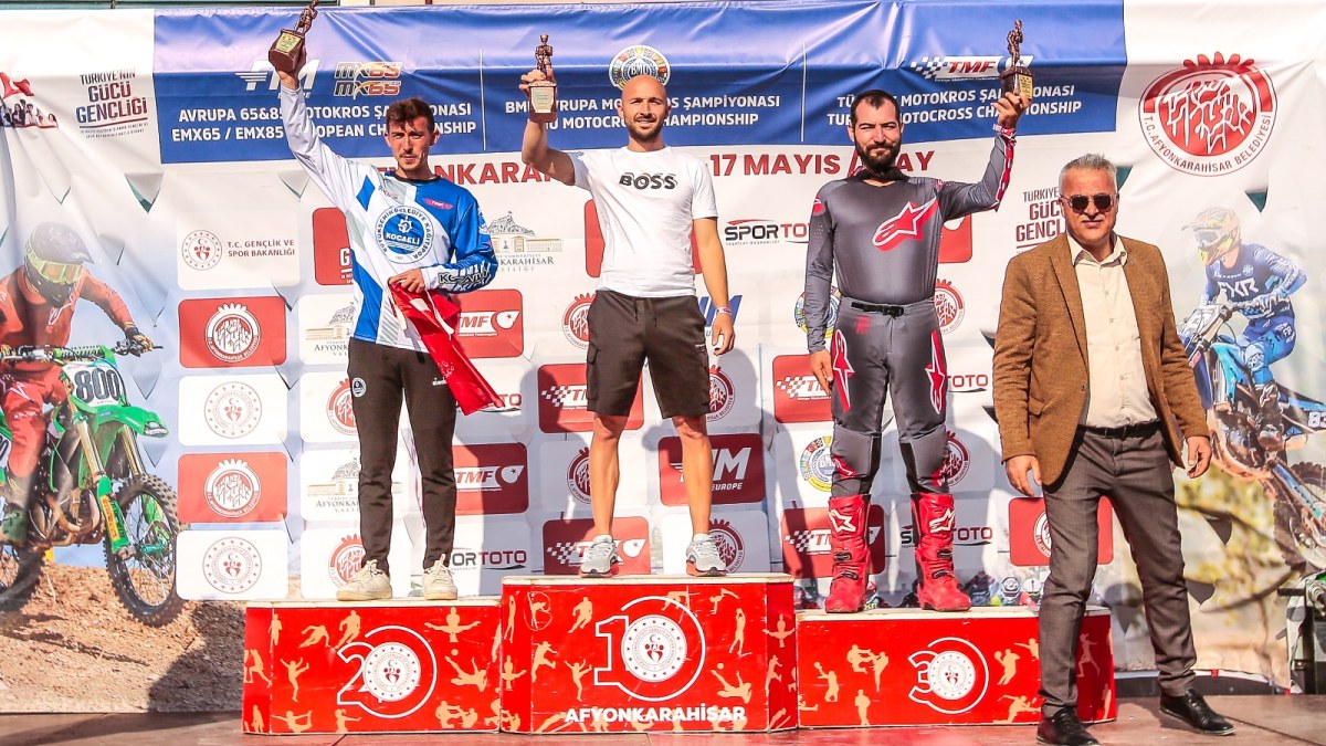 AFYONKARAHİSAR’DA MOTOKROS ŞAMPİYONLARI KUPALARINA KAVUŞTU - Galeri