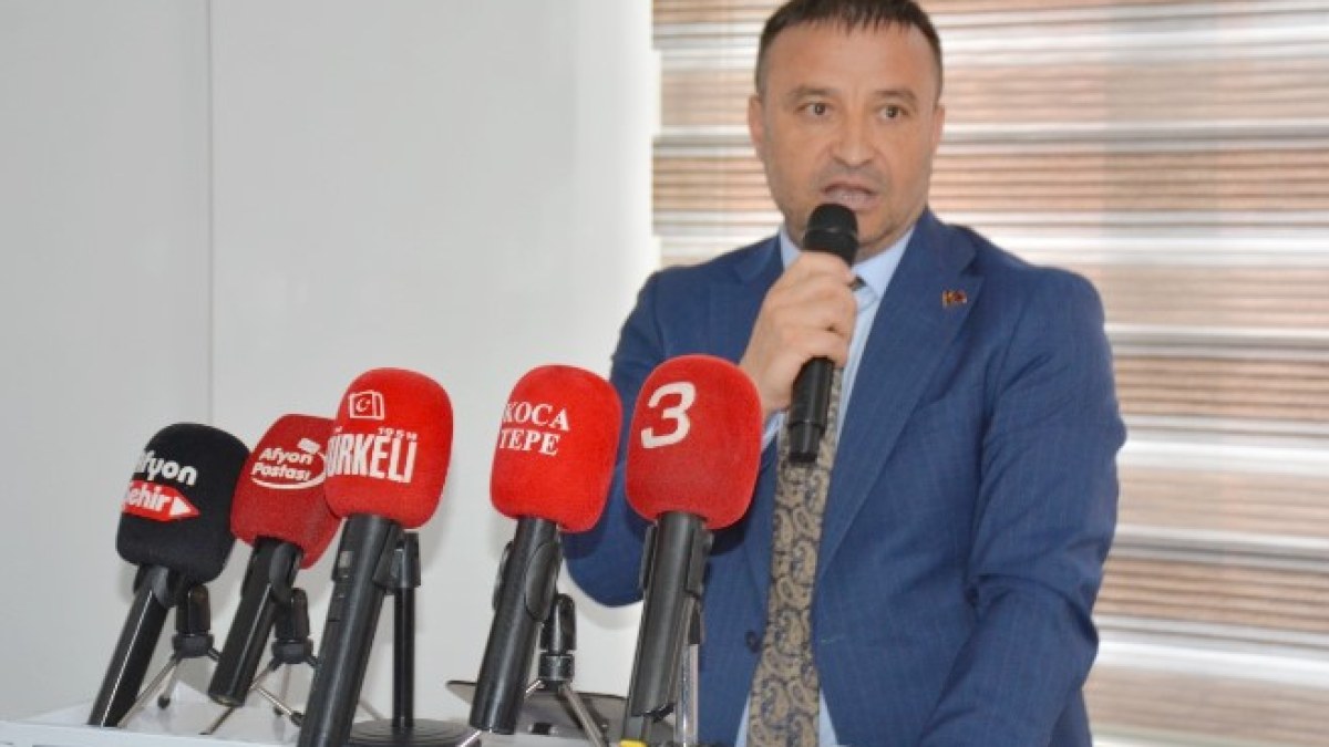 (MHP) Afyonkarahisar İl Başkanlığı tarafından düzenlenen Kurban Bayramı bayramlaşma programı yoğun katılımla gerçekleştirildi. - Galeri
