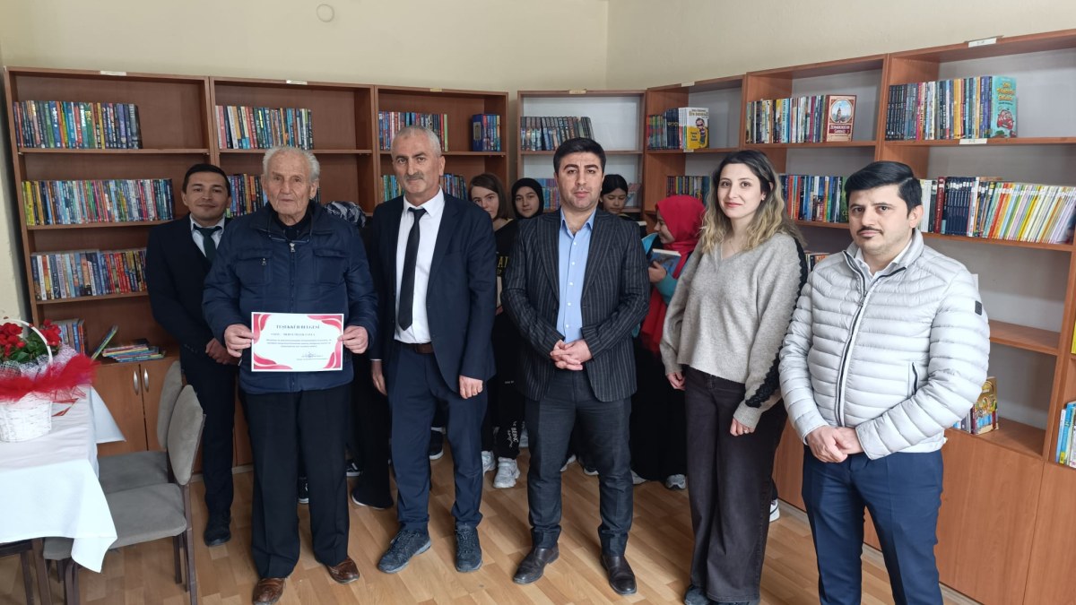 ULUBAŞOĞLU AİLESİ TARAFINDAN 2000 KİTAP BAĞIŞI YAPILDI