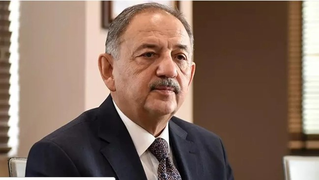 ÇEVRE VE ŞEHİRCİLİK BAKANI ÖZHASEKİ GÖREVİNDEN İSTİFA ETTİ
