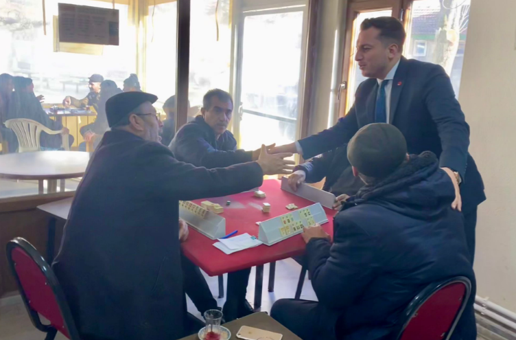 AK PARTİ İKTİDARI EMEKLİYİ UCUZ ET VE UCUZ YAĞ KUYRUĞUNA MAHKUM EDİYOR!