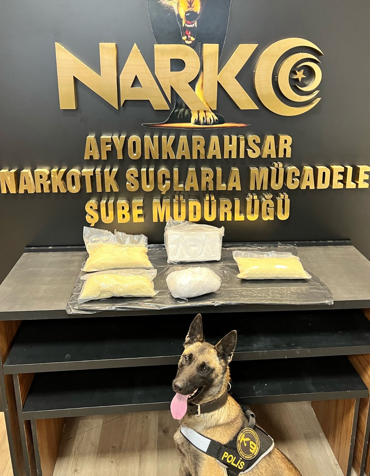 Afyonkarahisar’da Uyuşturucu Operasyonu! Kilolarca Madde Ele Geçirildi - Galeri