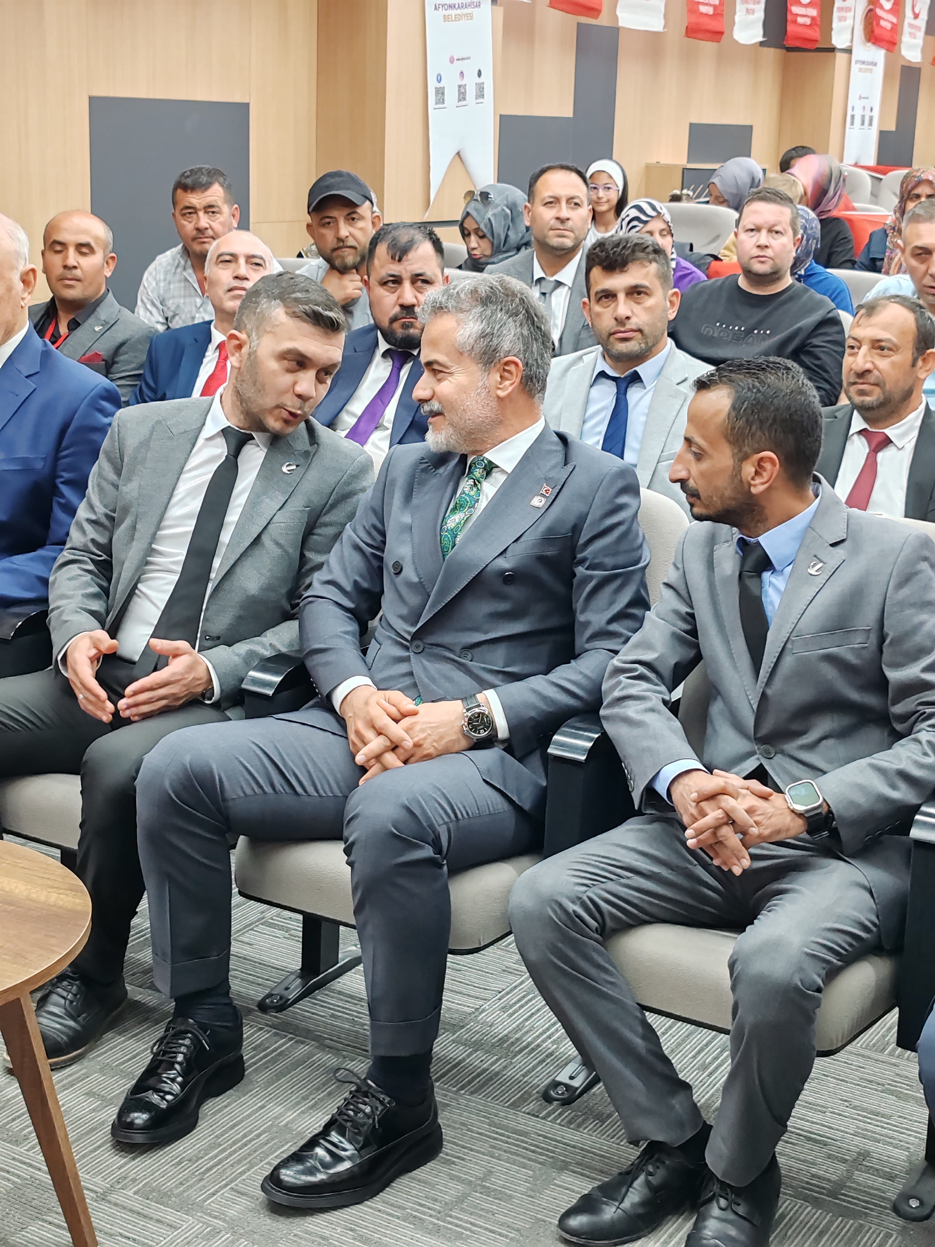 YENİDEN REFAH PARTİSİNDE KONGRE HEYECANI
