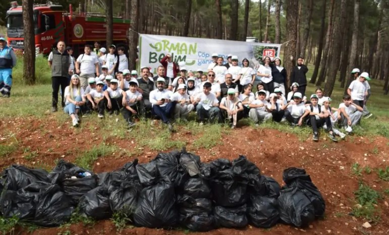 “Orman Benim” kampanyasında 360 ton atık toplantı - Galeri
