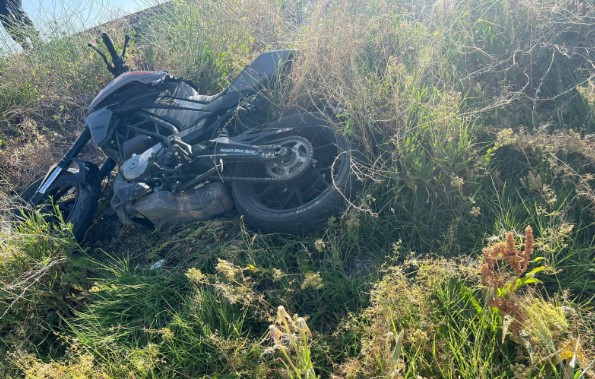 Afyonkarahisar-Sandıklı Karayolu’nda Motosiklet Kamyona Çarptı: 1 Yaralı