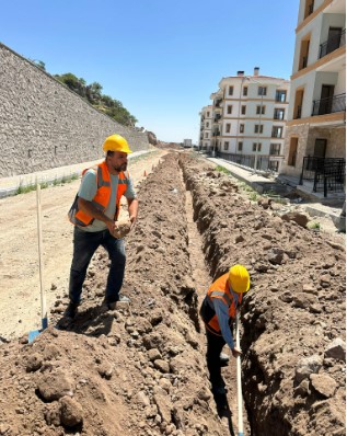 GÖKÇE TOKİ’DE DOĞALGAZ ÇALIŞMALARI BAŞLADI. AKSA EKİPLERİ İLK KAZMAYI VURDU - Galeri