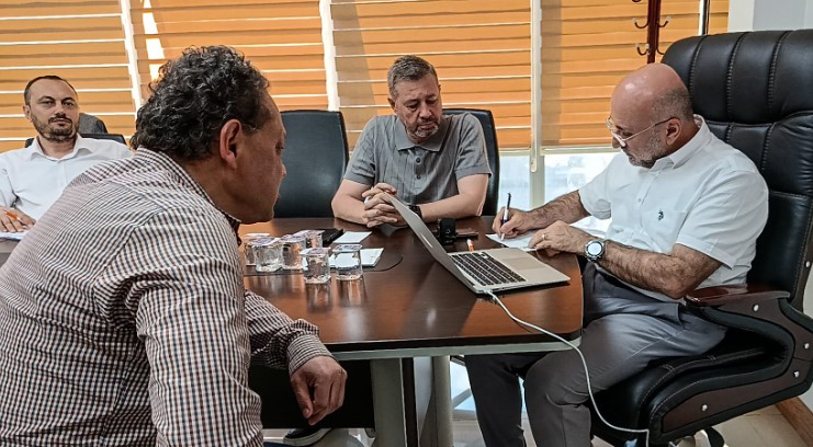 AK PARTİ'DE TEŞKİLAT KAPISI HER ZAMAN VATANDAŞA AÇIK