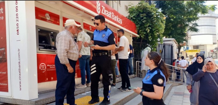 Bankalar Caddesi ve Uzun Çarşı’da Hırsızlık ve Dolandırıcılığa Karşı Bilgilendirme Yapıldı
