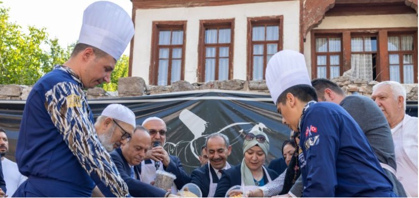 KÖKLÜ BİR GELENEĞİ YAŞATIYORUZ