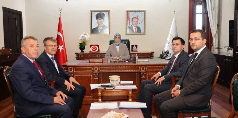 Vali Yiğitbaşı, vatandaşların temel ihtiyaçlarının karşılanmasının öncelikleri arasında olduğunu vurguladı.
