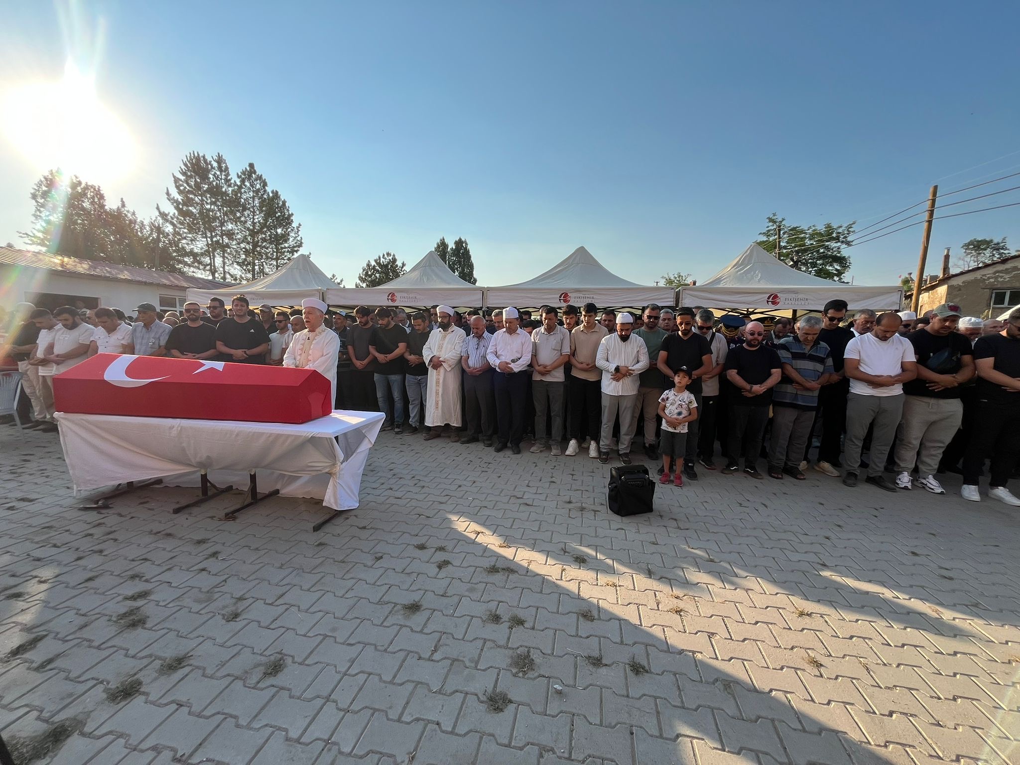 AK Parti Heyeti Sarıcaova Köyü’nde Yangın Bölgesinde