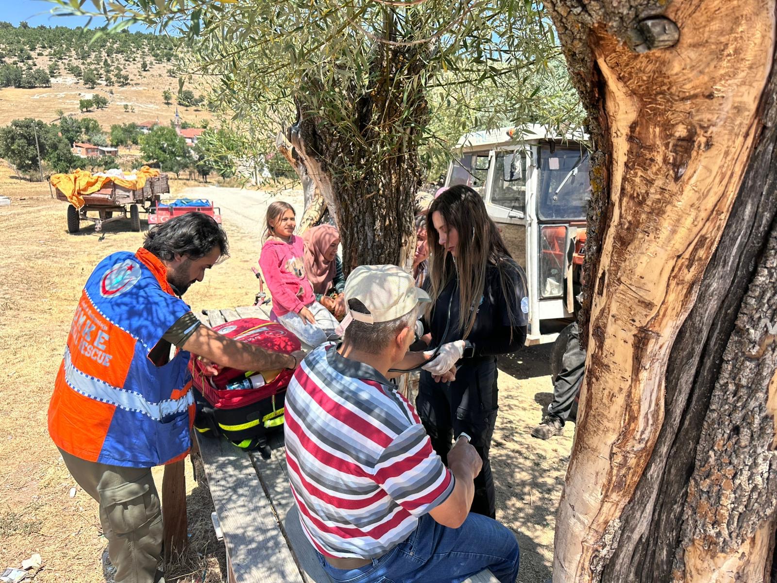 Yangın Bölgesinde Sağlık Tedbirleri Sürdürülüyor