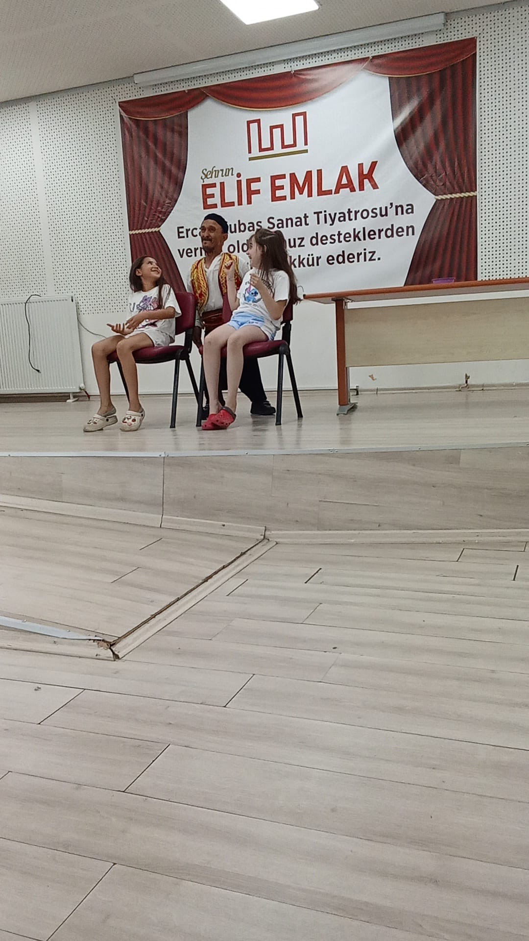 Yağmur Hanım’ın Konağı” Afyon’da Minik Kalplere Dokundu