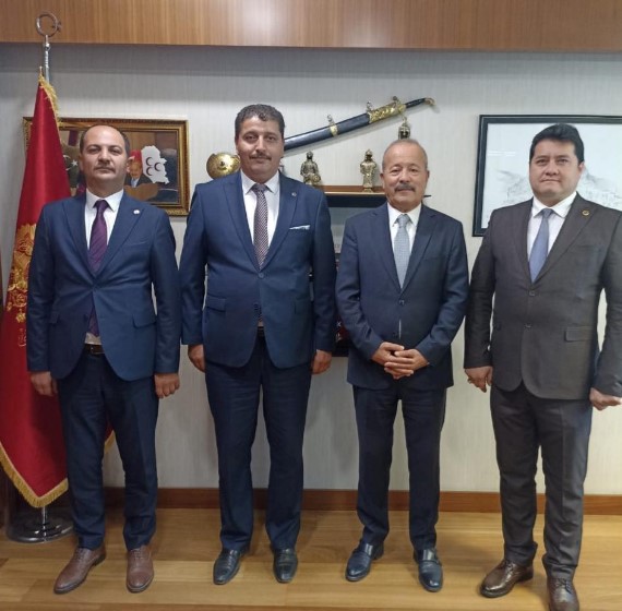 Bolvadin halkına hizmet etmenin onurunu ve gururunu yaşıyoruz.