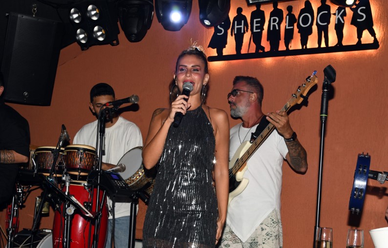 SHERLOCKS,TA ÖZGE CAN RÜZGARI!