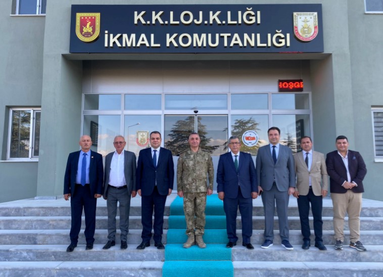 AFYON GAZETECİLER CEMİYETİ’NDEN TUĞGENERAL YALÇIN TECİMER’E HAYIRLI OLSUN ZİYARETİ