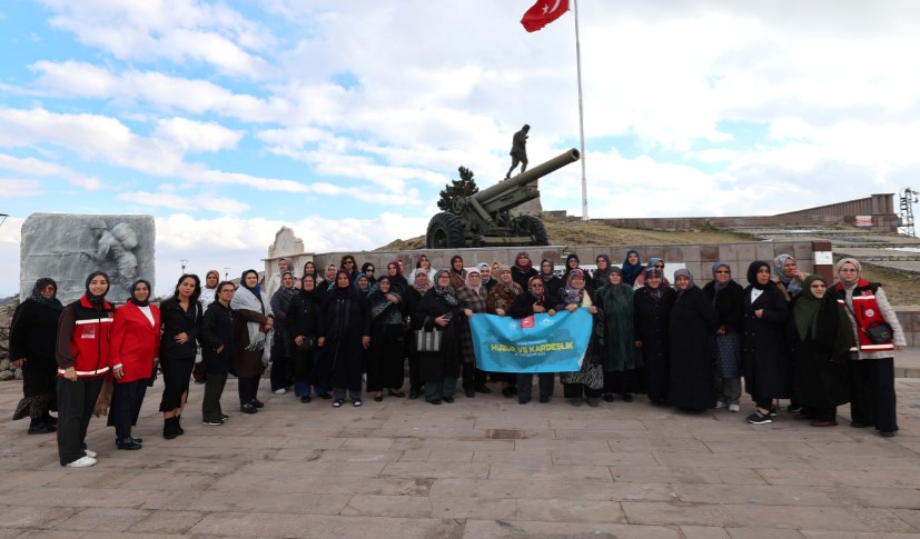 Huzur ve Kardeşlik Buluşmaları Projesi Kapsamında Şehit ve Gazi Yakınlarına Tarihi ve Kültürel Gezi