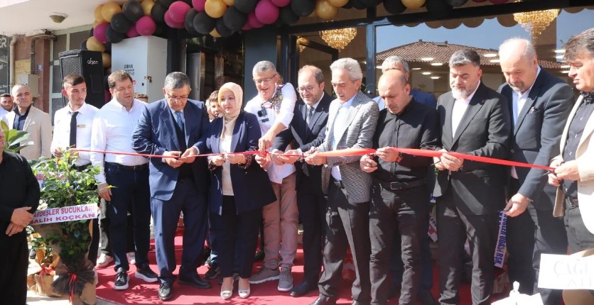 Gastronomi Şehri Afyonkarahisar'da Çıray Lokantası İkinci Şubesini Açtı