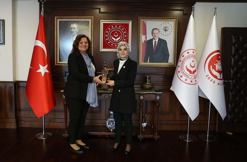 Başkan Burcu Köksal’dan Bakan Göktaş’a Ziyaret