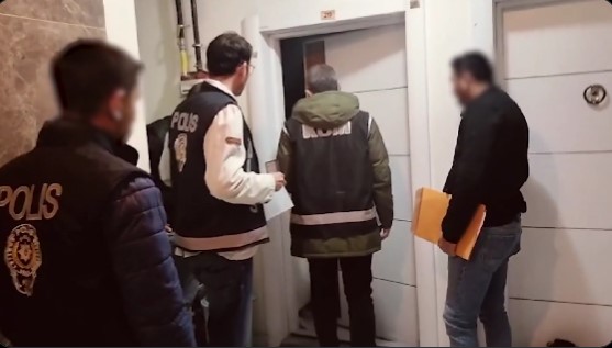 Büyük çaplı silah operasyonu: 95 ruhsatsız tabanca, 19.467 parça ele geçirildi