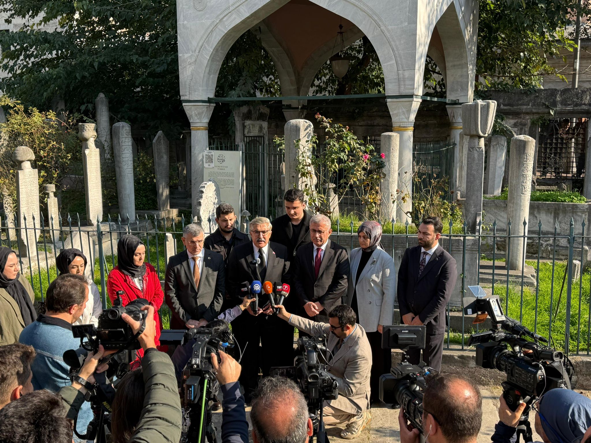 Sezai Karakoç, hikayesi olan bir insandır