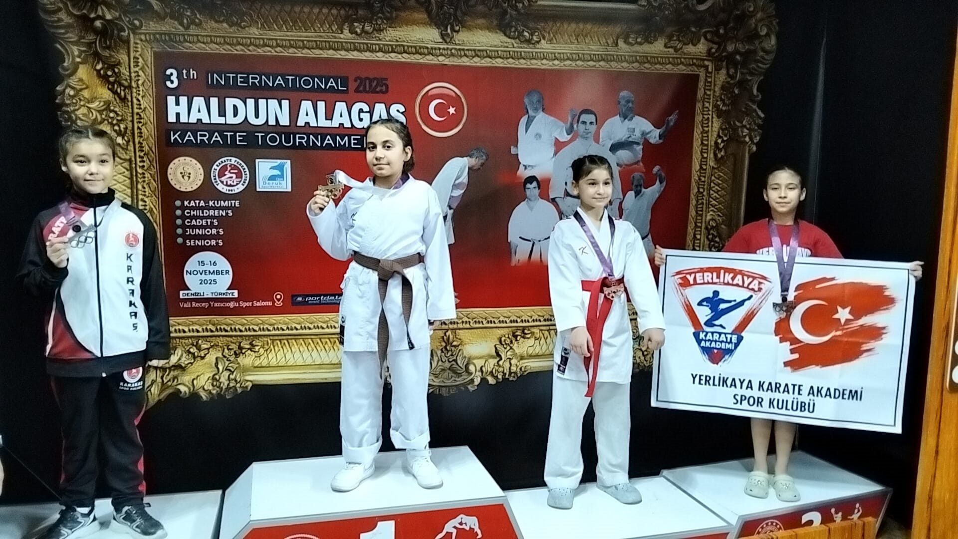 Minik Karateci Meryem Uluslararası Turnuvada Şampiyon Oldu