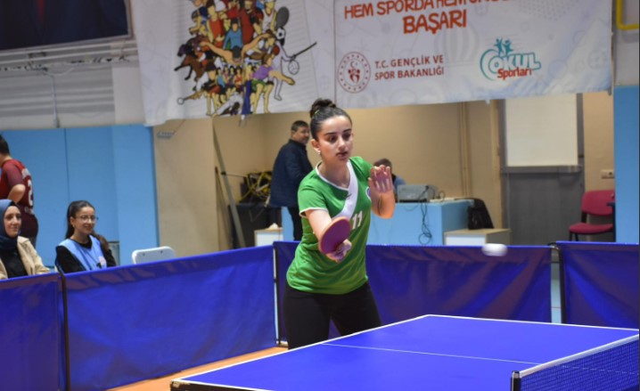 Yurtlig Masa Tenisi Müsabakaları Çiğiltepe Spor Salonu’nda Sona Erdi