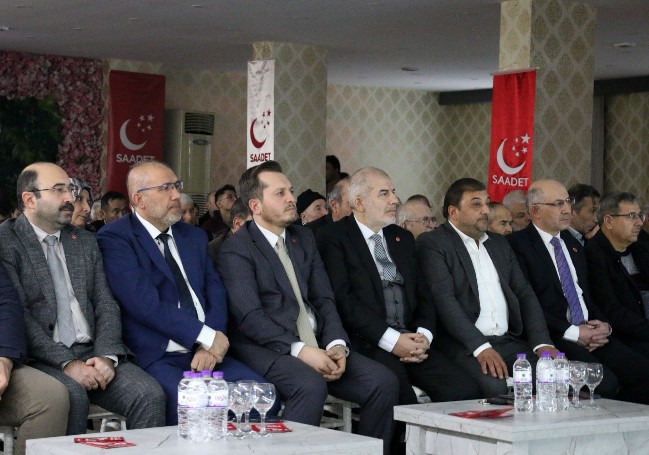 “ÇOK ZENGİN BİR ÜLKEYİZ AMA İKTİDARI BİR TÜRLÜ DOYURAMIYORUZ”