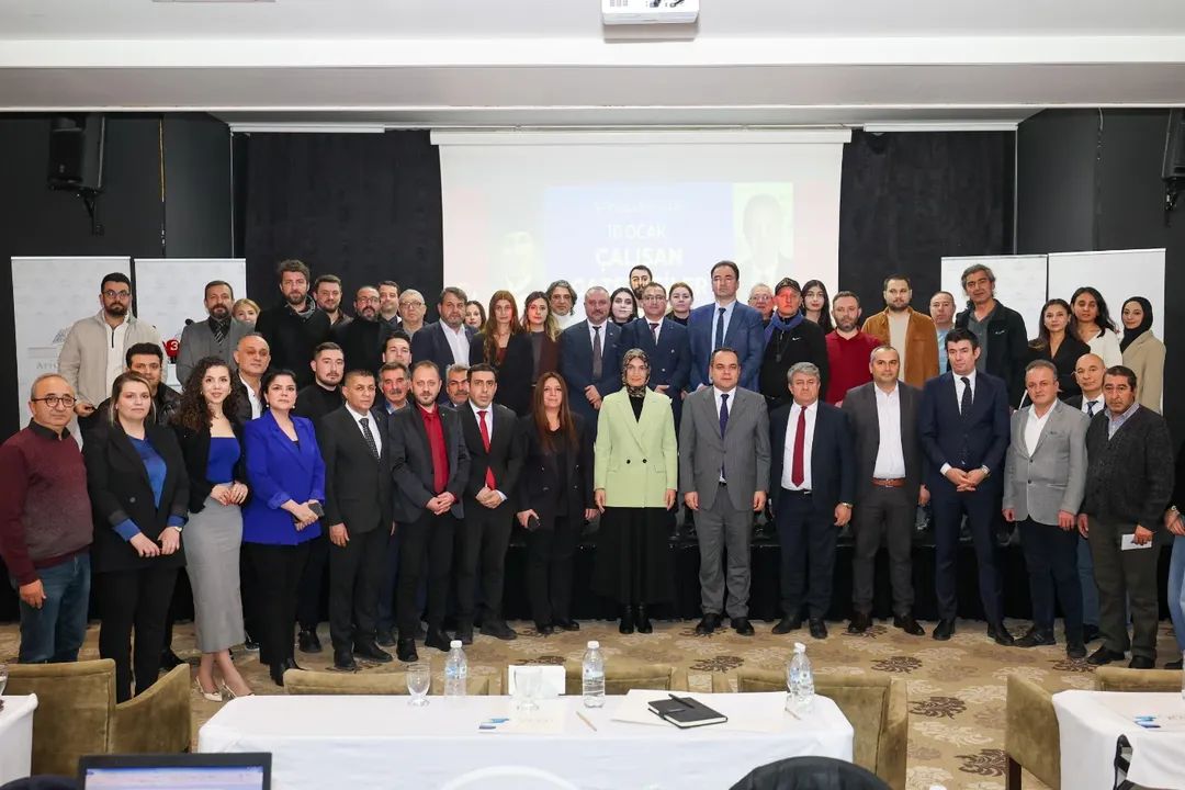 Devlet Ana Vali Doç. Dr. Kübra Güran Yiğitbaşı, 10 Ocak Çalışan Gazetecilerle Biraraya geldi.