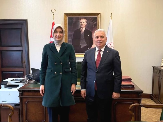 Devlet anadan içişleri Bakanlığı Personel Genel Müdürlüğü’ne atanan Aziz Yıldırım’ı ziyaret