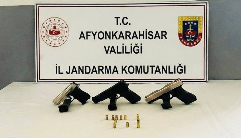 Sinanpaşa’da Düğünlerde Silah Atanlara Jandarmadan Operasyon