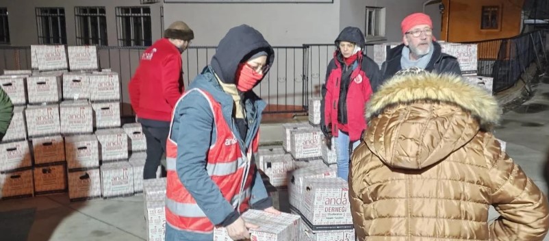 Anda Eğitim Araştırma Yardımlaşma ve Arama Kurtarma Derneği, Gönüllere Dokunmaya Devam ediyor.