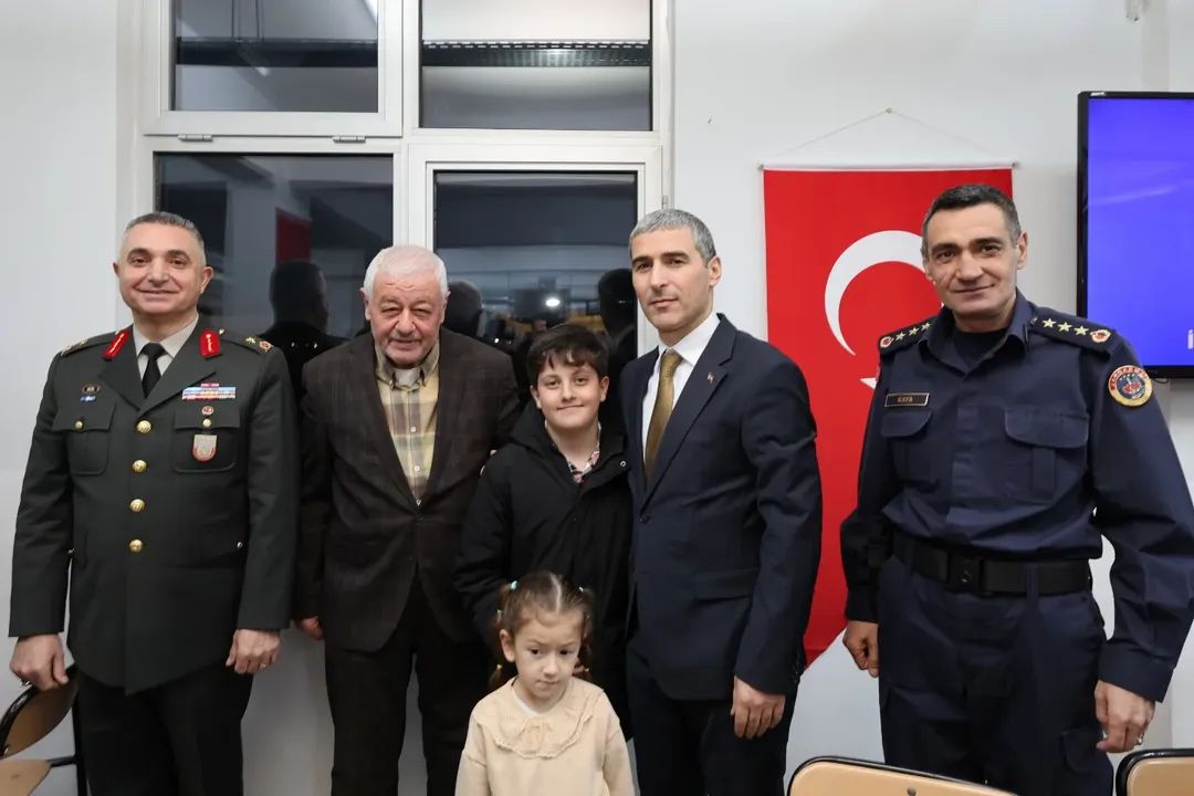 Jandarmadan şehit ve gazi ailelerine iftar programı düzenlendi.